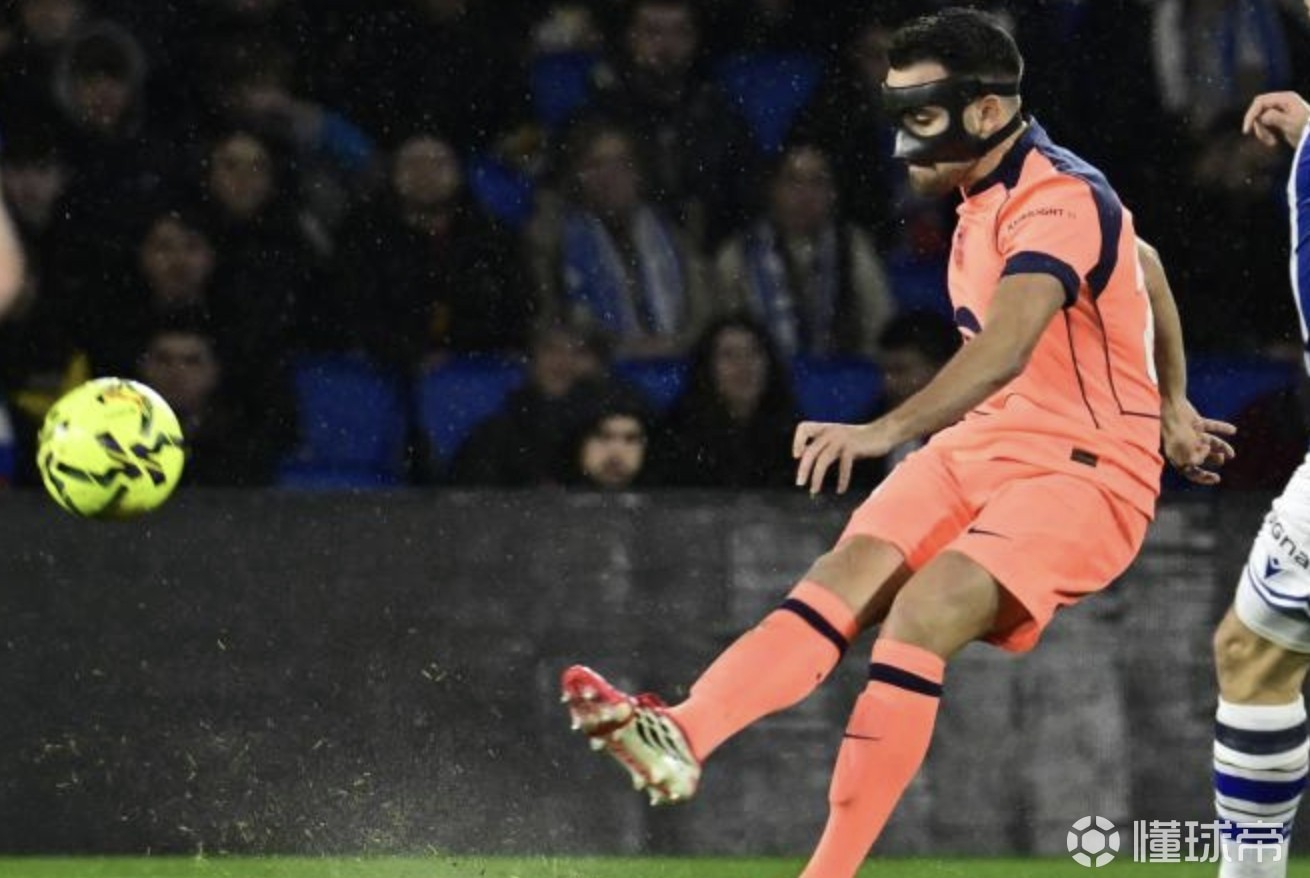  世体：后腰位置巴萨难确定，埃里克、卡萨多和贝尔纳尔三选一