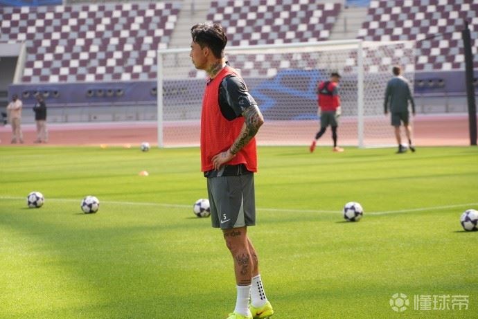 东体：颜骏凌、李帅续约3年，王燊超、张琳芃再踢一年没问题