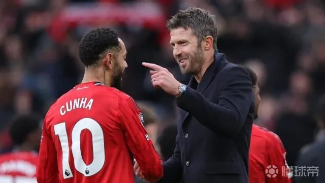 记者：曼联官员正在拟定正式主帅名单；卡里克团队增强了球队凝聚力