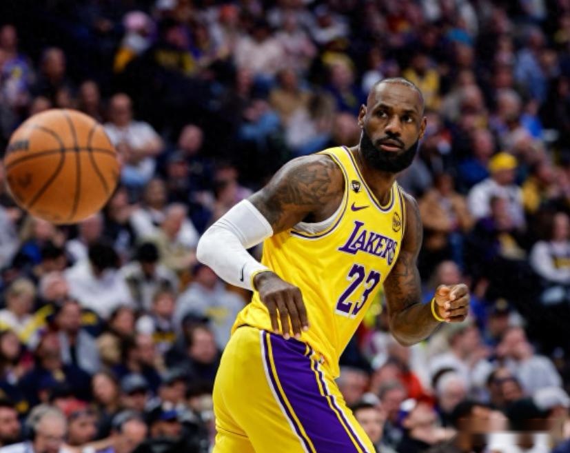  湖人104-112不敌快船 球员评价：3人良好，拉拉维亚及格，6人低迷