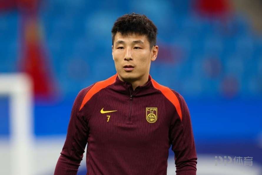  武磊出任上海市民足球超级联赛明星助威官：确实挺期待