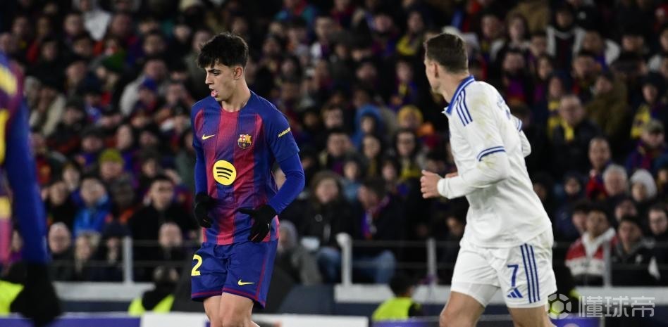 世体：贝尔纳尔在欧冠中经受住了考验，他逐渐在队内站稳阵脚