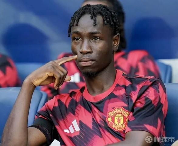  记者：曼联19岁中场塞古-科内将租借加盟洛桑体育