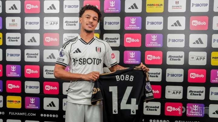  官方：22岁曼城前锋鲍勃加盟富勒姆 据悉转会费2700万镑