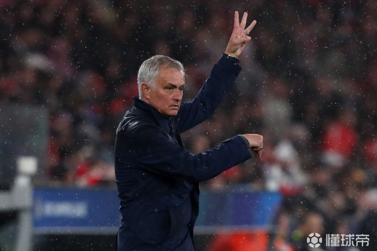 阿斯:穆里尼奥不愧是战术大师,皇马完败于他的招牌穆式反击