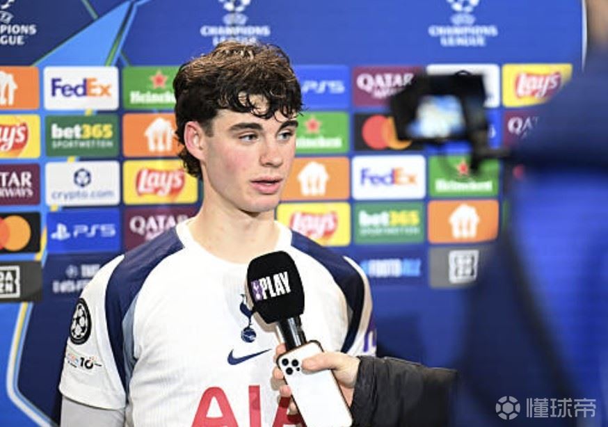 阿奇-格雷:欧冠中我们像另一支球队,希望把好状态带回英超