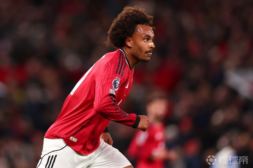 跟队:齐尔克泽已告知曼联他想继续留队