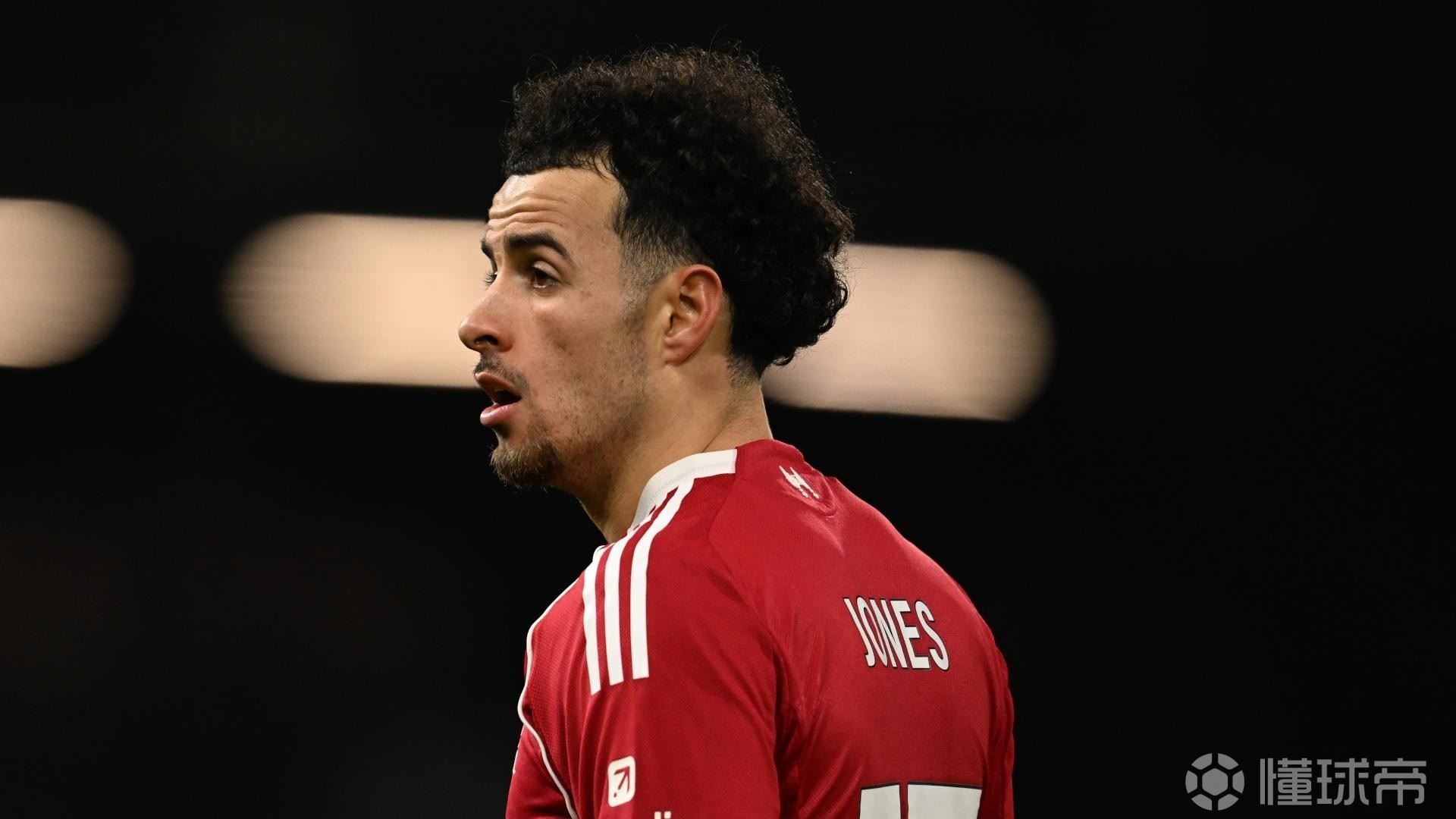 迪马&罗马诺：国米正与利物浦谈租借柯蒂斯，含买断条款