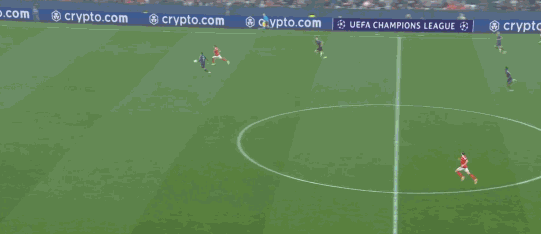  第36分钟，帕夫利季斯助攻，谢尔德鲁普扳平比分，皇马1-1