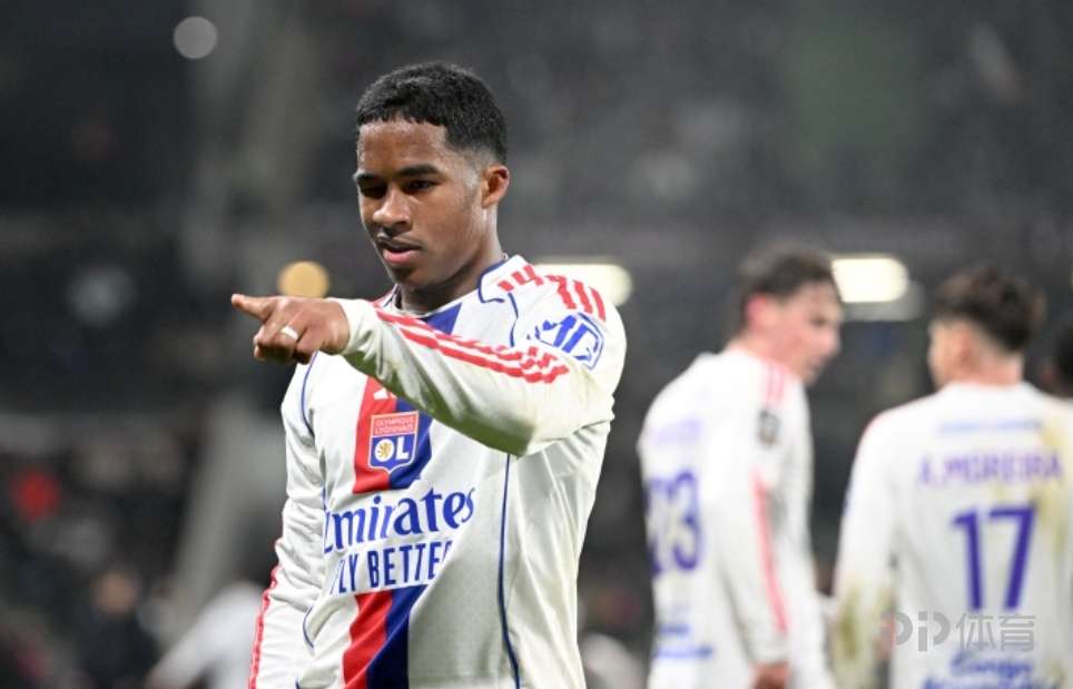  恩德里克：C罗是我的第一偶像 他40岁了仍然比别人更努力