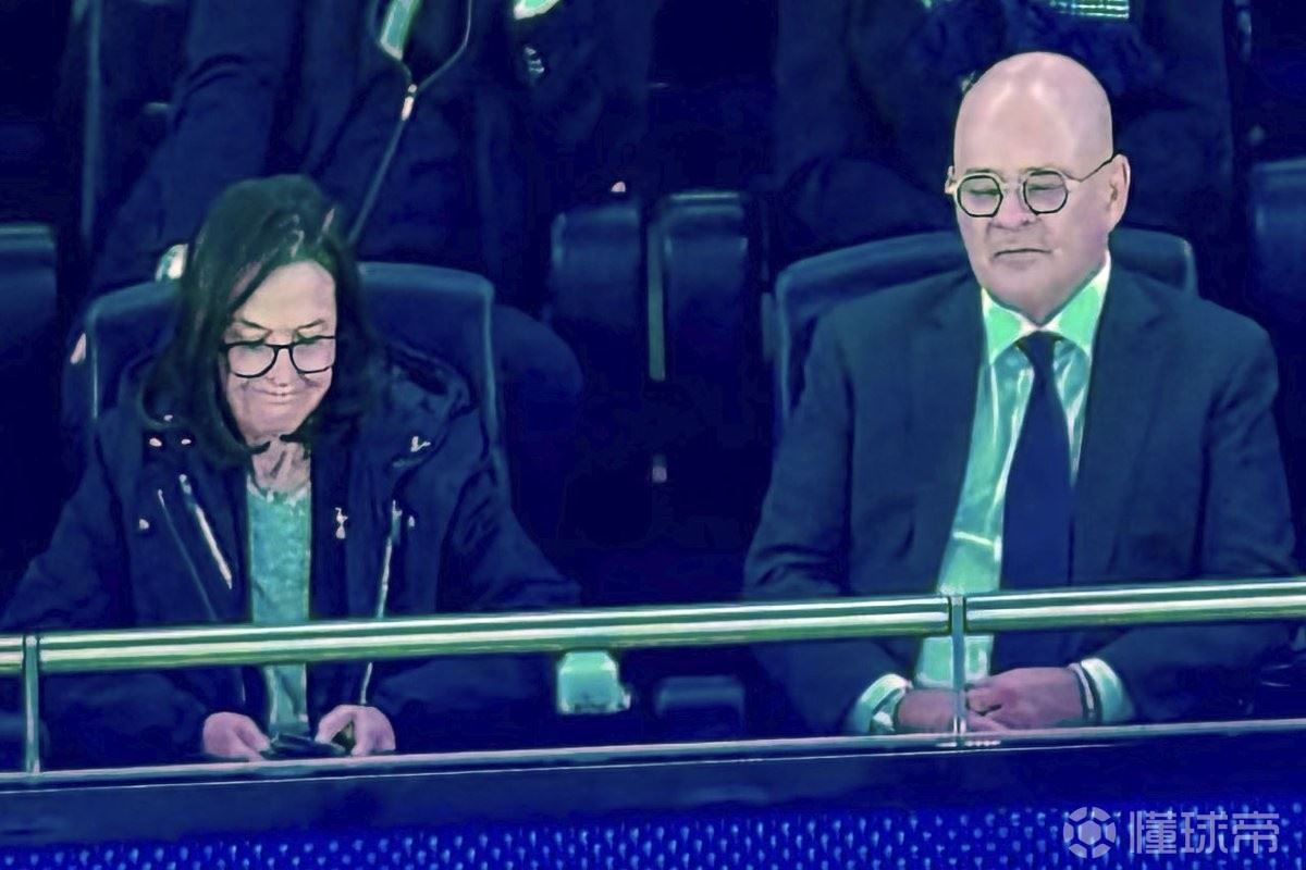  邮报：愤怒的球迷与热刺掌权人对峙，高层加强了安保措施