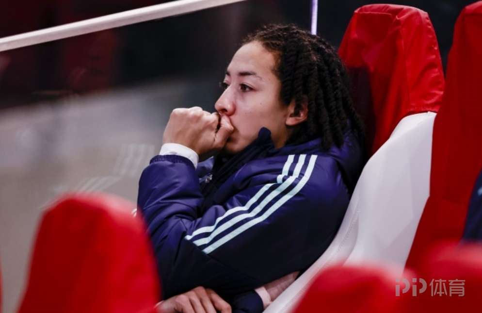 荷媒：华裔中场天乐无意加盟斯旺西 倾向于留在阿贾克斯