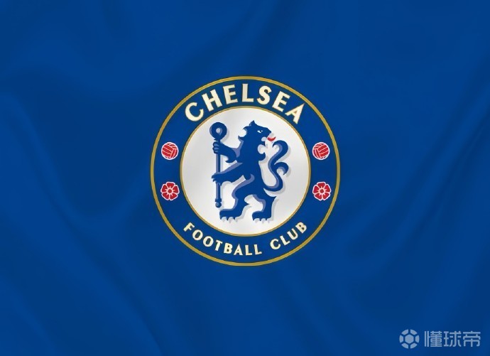 太阳报：约25名那不勒斯极端球迷追赶切尔西球迷后将其刺伤