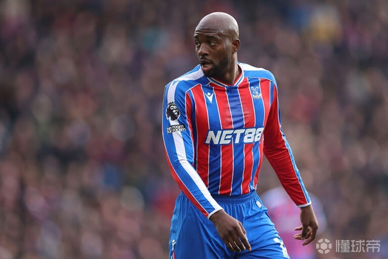 斯基拉：米兰将在几分钟内与水晶宫通话，目标谈妥马特塔转会