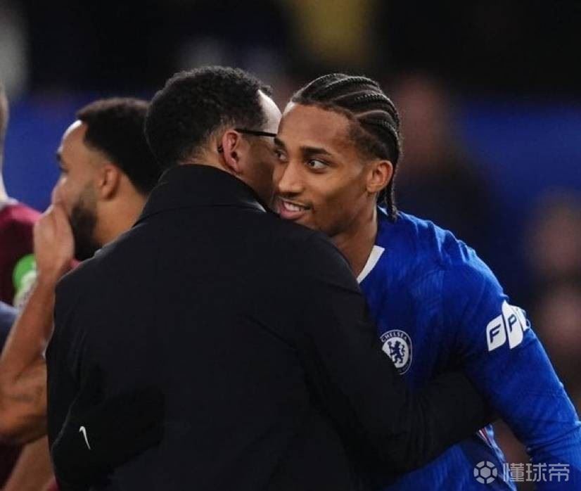 罗塞尼尔中场神奇三连换，三人2球2助导演切尔西大逆转