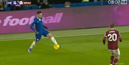 第70分钟，德拉普头球中横梁，库库雷利亚飞身补射破门，切尔西2-2扳平比分