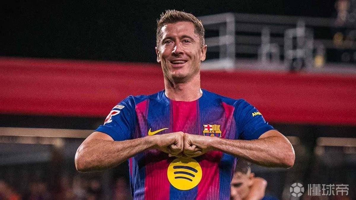 莱万欧冠小组赛/联赛阶段打入73球，追平C罗并列历史第二