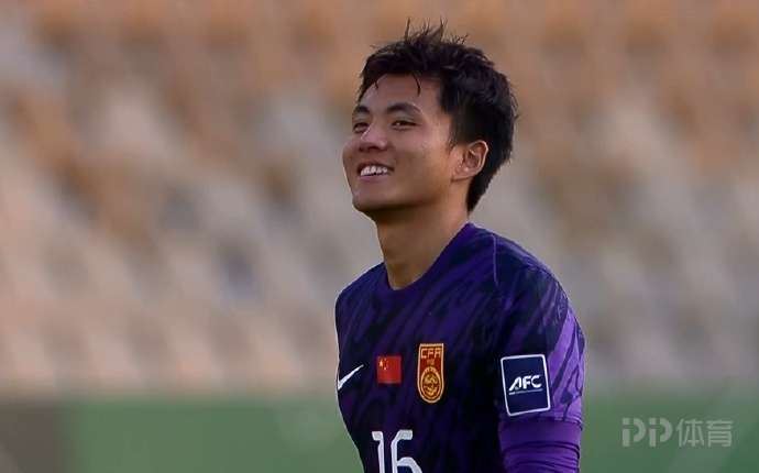 媒体人：李昊如果留队对西海岸有点头痛 高位套现是最合适的