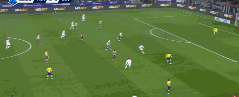 第37分钟，卡卢卢助攻，麦肯尼破门，尤文2-0