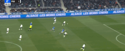 第27分钟，盖拉-杜埃禁区插上推射破门，斯特拉斯堡1-1扳平巴黎