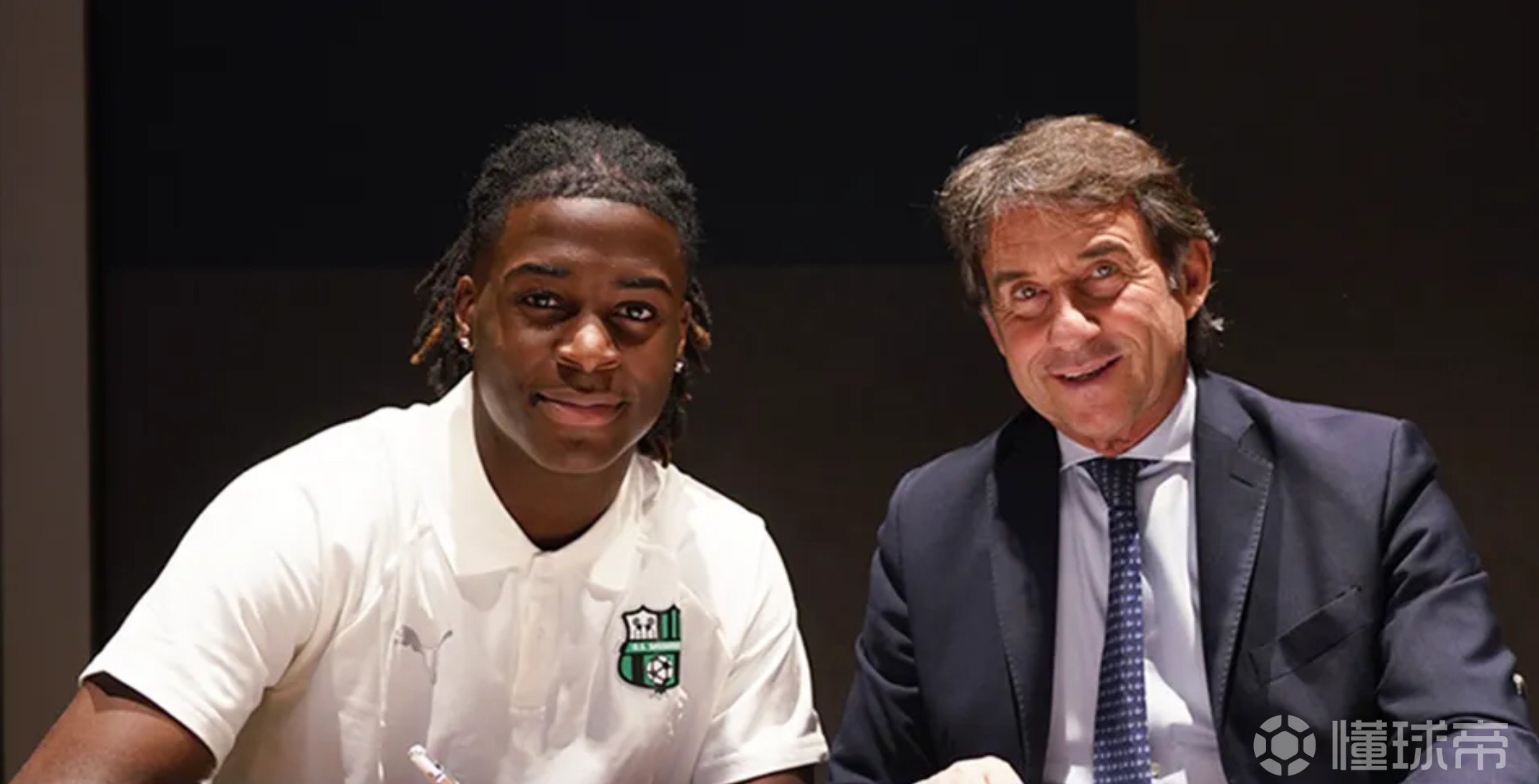 官方：萨索洛签下马赛中场达里尔-巴科拉；据悉转会费1200万欧