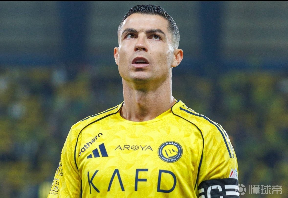 沙特媒体称C罗因疲劳缺阵，罗马诺：C罗缺阵与身体问题无关