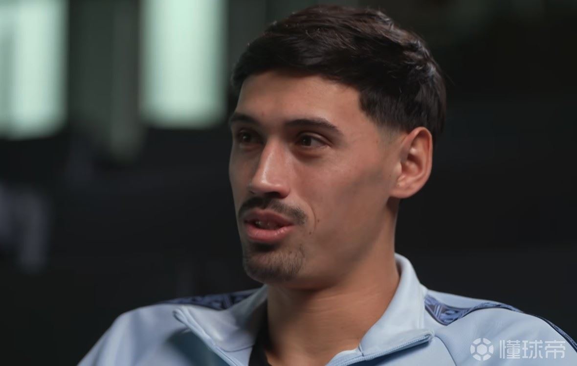 赖因德斯：低级别联赛经历依然帮助到我；我在学习丁丁的传球