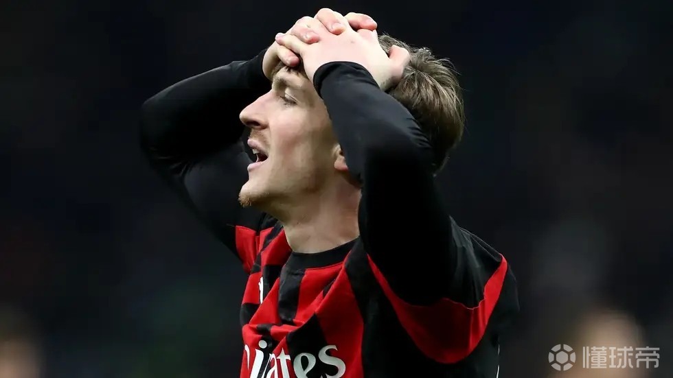 跟队记者：萨勒马克尔斯还会继续缺阵，无缘出战比萨