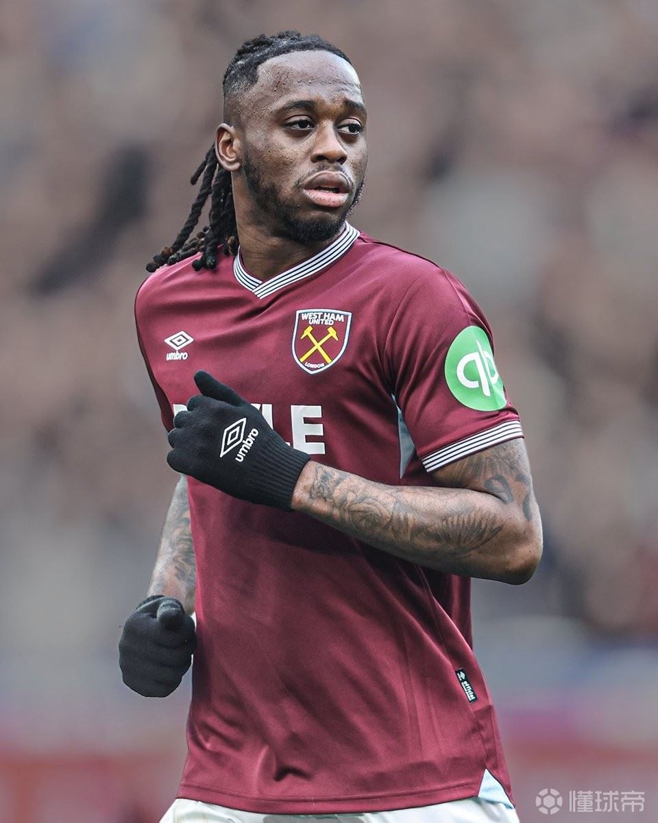 对切尔西送出两次助攻，万-比萨卡首次单场英超参与2+球