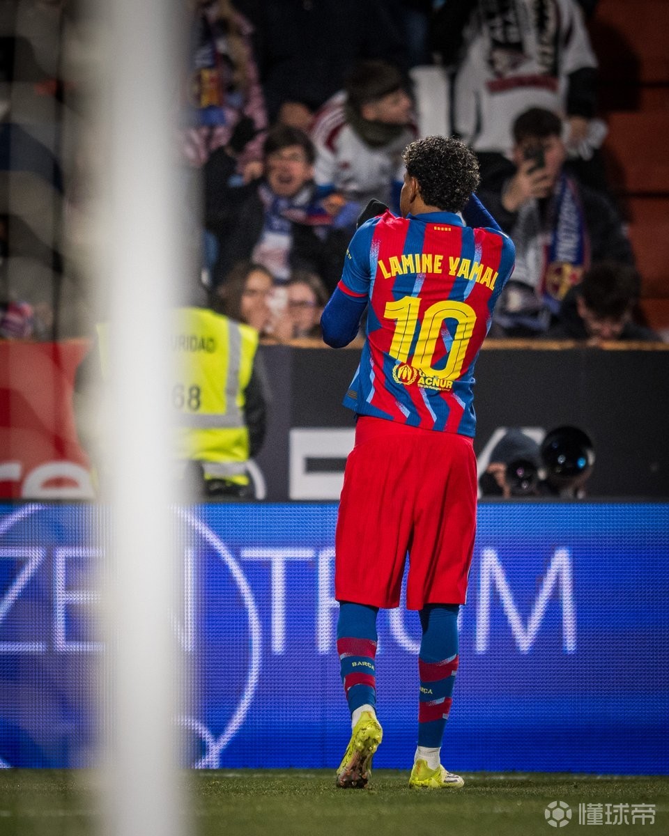 状态火热，亚马尔在巴萨一线队首次连续四场进球