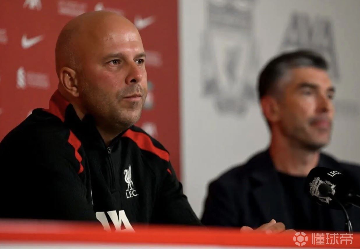  理查德-休斯：我理解斯洛特的工作，尽力将他置于最有利位置