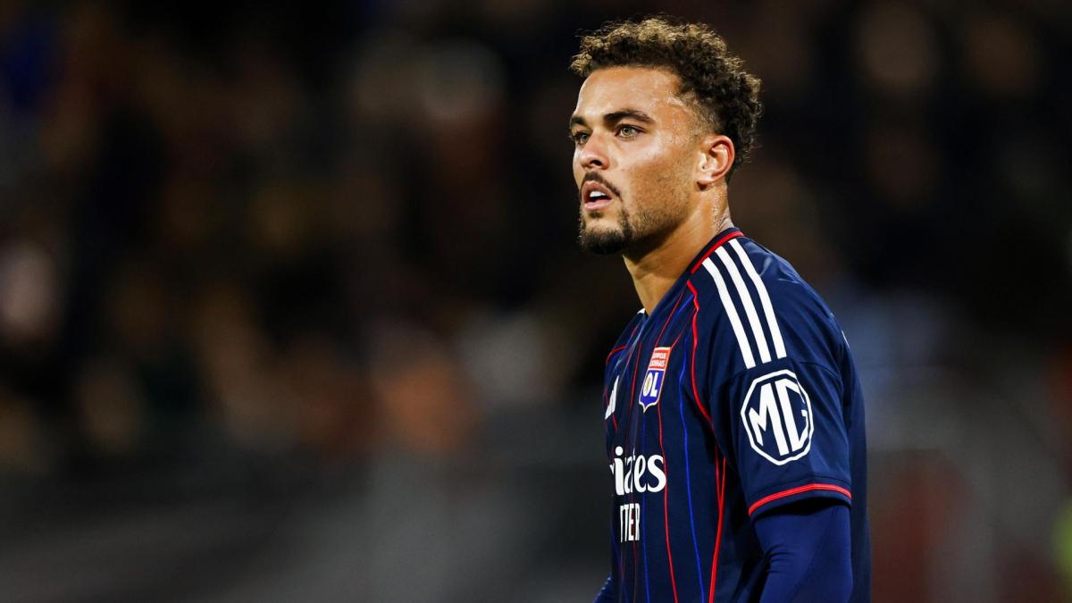 FM：水晶宫正与里昂就鲁本-克鲁伊维特的转会进行谈判