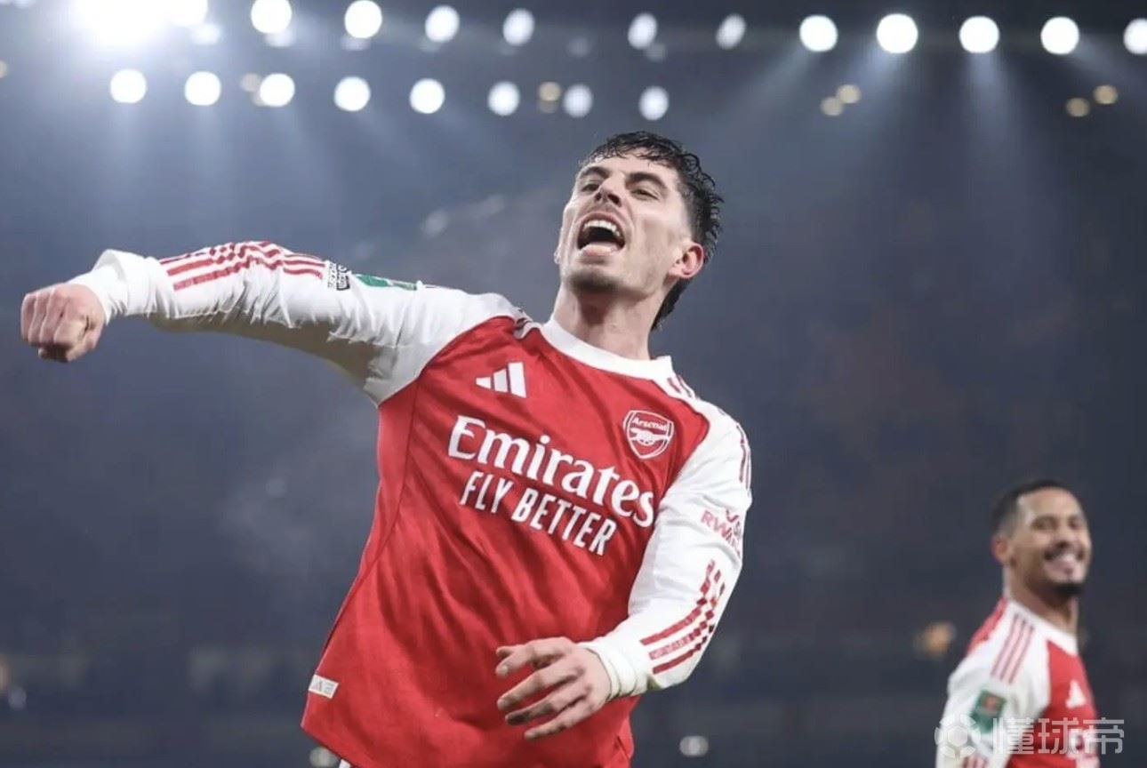 TA：哈弗茨能够找到并利用场上空当，这填补了阿森纳的空白