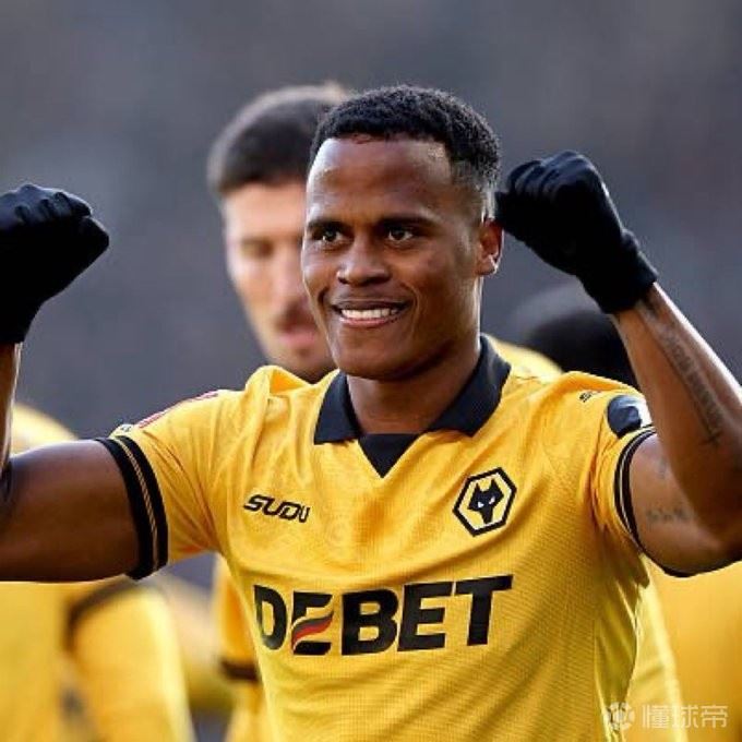 记者：狼队尚未接受帕尔梅拉斯对阿里亚斯的约2500万欧报价