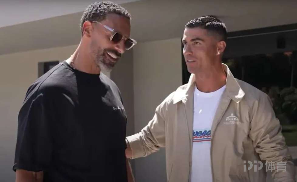 费迪南德晒照为C罗庆生：生日快乐，我的朋友！