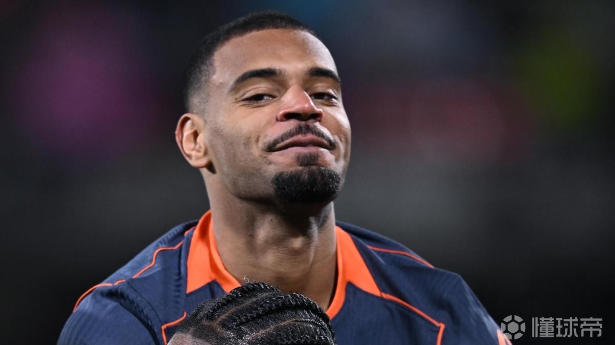 迪乌夫：我还是更适合踢中前卫，这个位置对我来说更简单