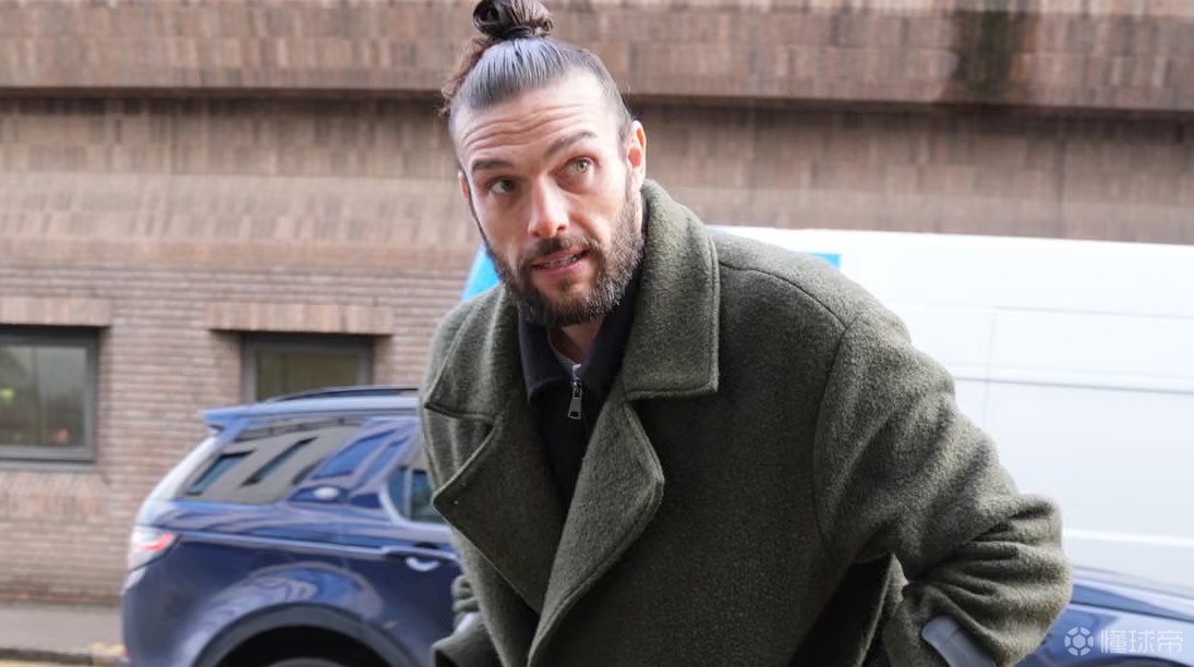 多次致电骚扰前妻？前英超球星安迪-卡罗尔对指控表示不认罪