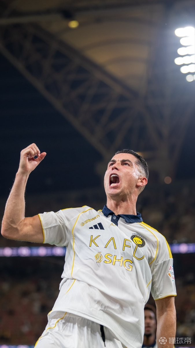 利雅得胜利官方祝C罗41岁生日快乐：传奇仍在不断书写