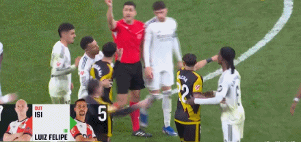 推人染黄，维尼修斯将因累计五黄停赛缺席下一轮客战瓦伦