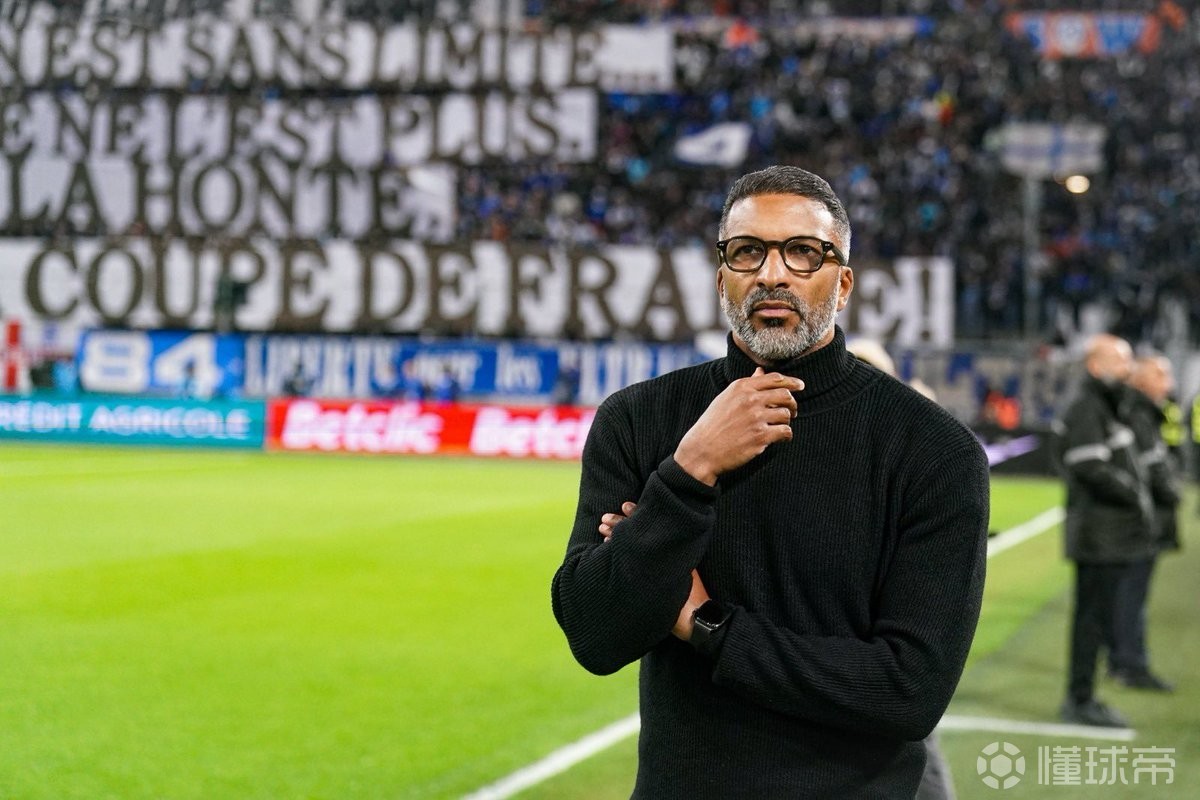 法媒：雷恩主帅与俱乐部谈离队条件，希望拿到雅凯的转会分成