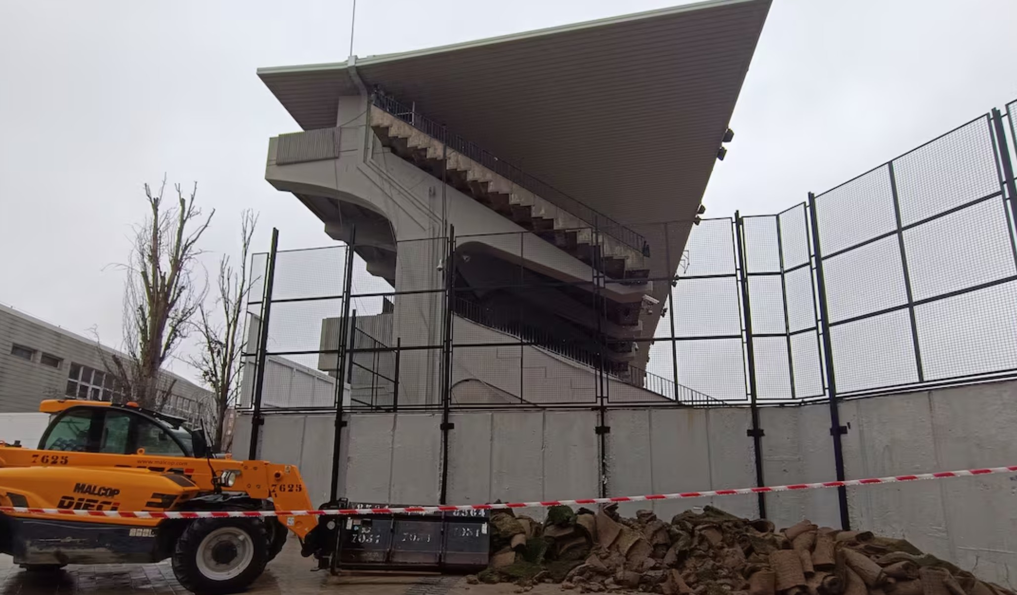 巴列卡诺球员和教练投诉俱乐部设施差：我们想要体面的工作条件