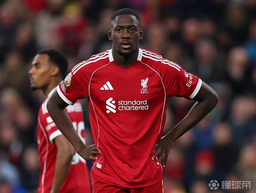 斯基拉：皇马正在争取免签科纳特，已向他提供了一份5年合同