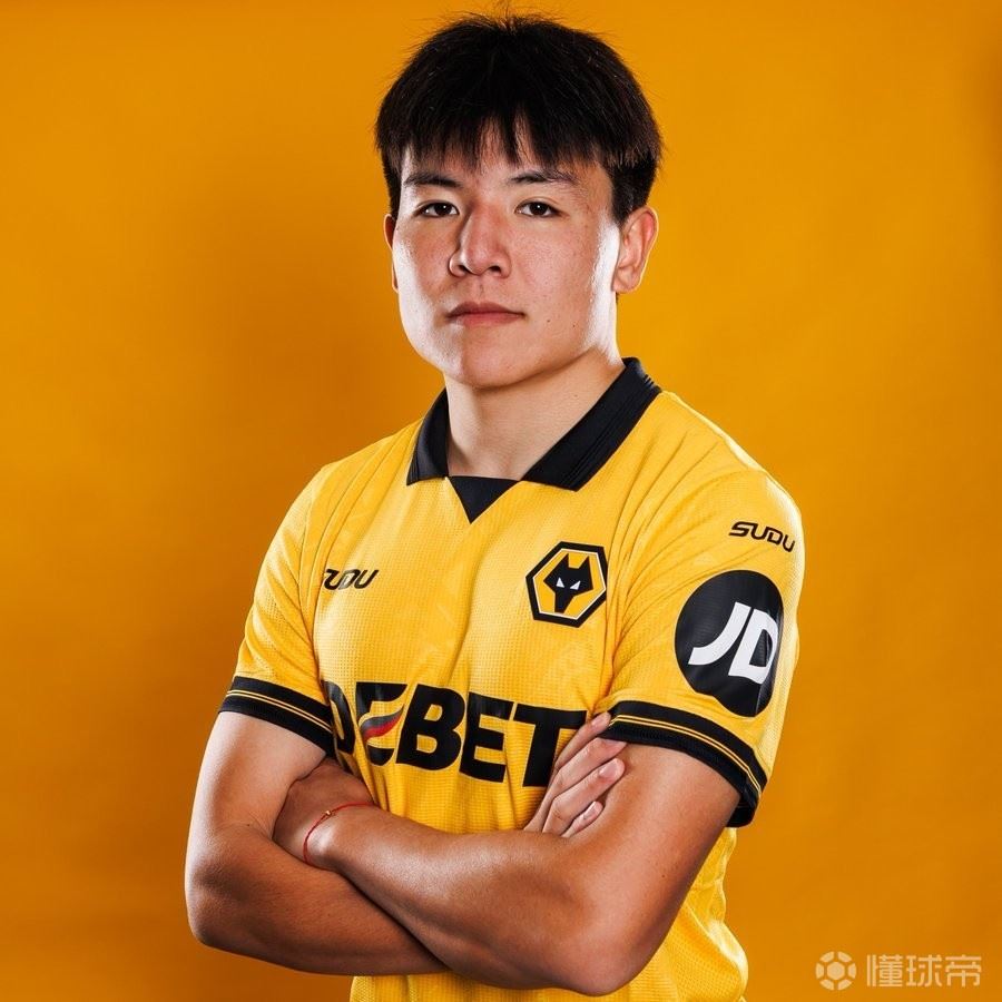 李璇：徐彬会先踢一场狼队U21比赛，周一去巴恩斯利报道