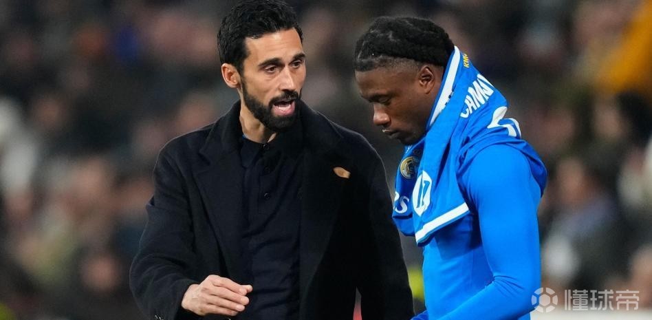 记者：看不惯皇马球员质疑主帅权威，更可气是俱乐部放任不管