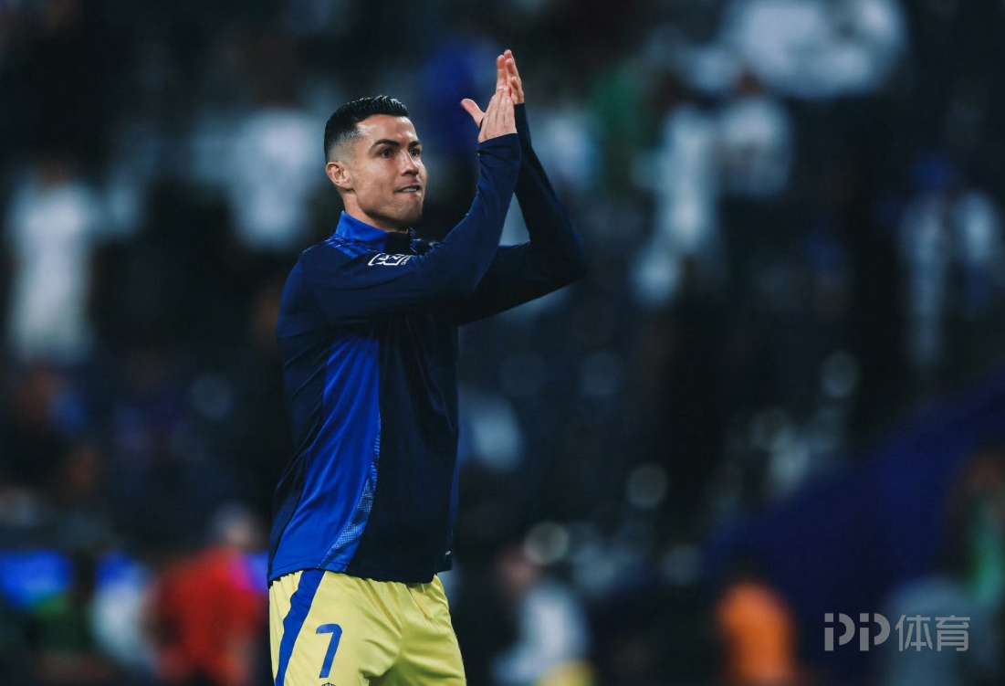 记者：C罗不会离开沙特 他是为球队在夏窗争取资金签超巨