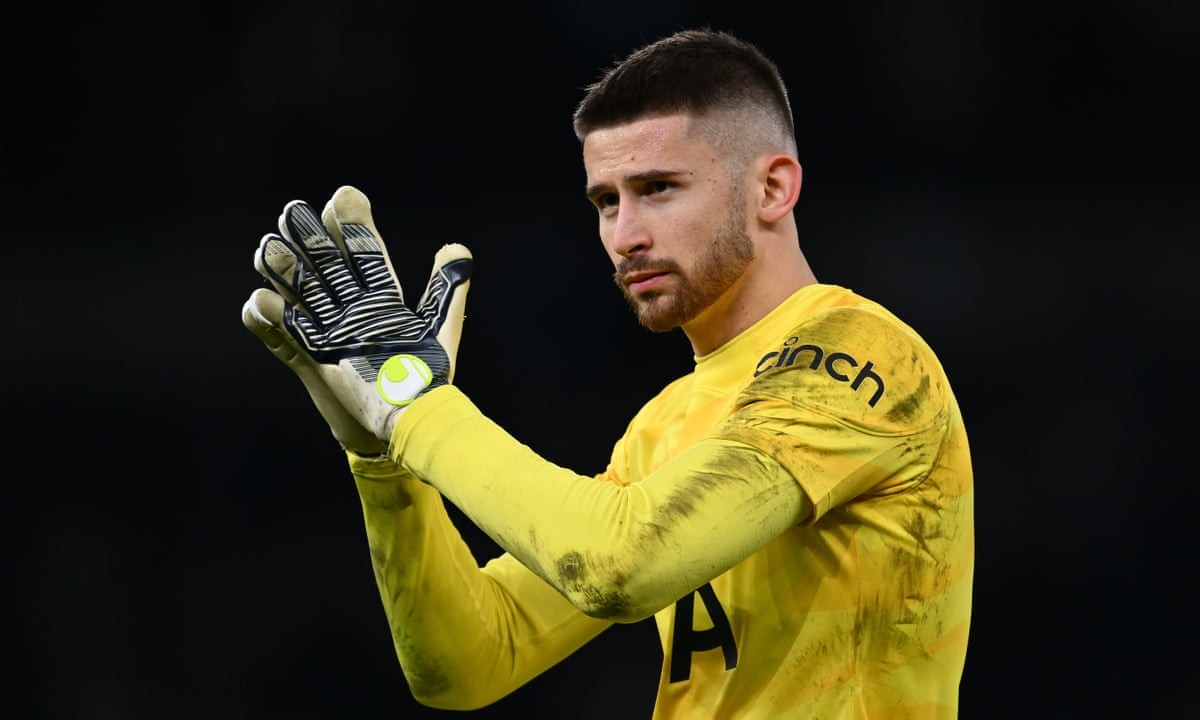 维卡里奥：罗梅罗在更衣室道歉了，队友们展现了极强的韧性