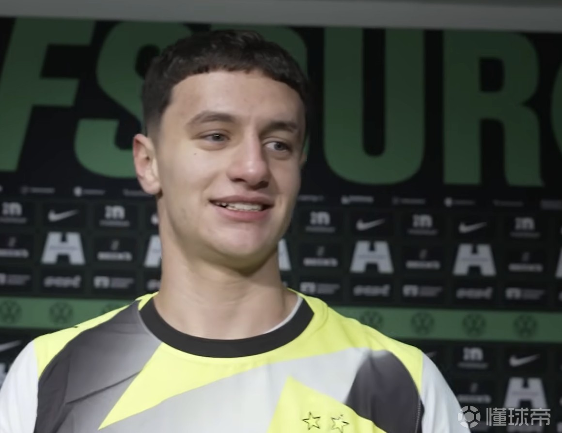 多特小将雷贾尼：完成德甲首秀很开心，这是一种梦想成真