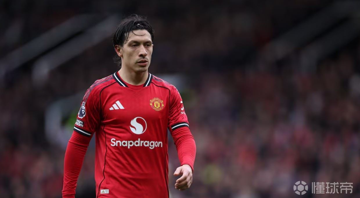 立竿见影，自利桑德罗伤愈复出首发以来，曼联9场比赛仅输1场