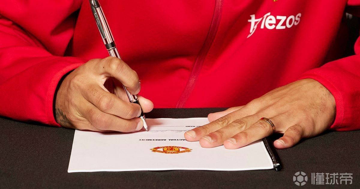 曼晚：曼联将重新与梅努谈新的合同，他的绩效奖金已全部触发