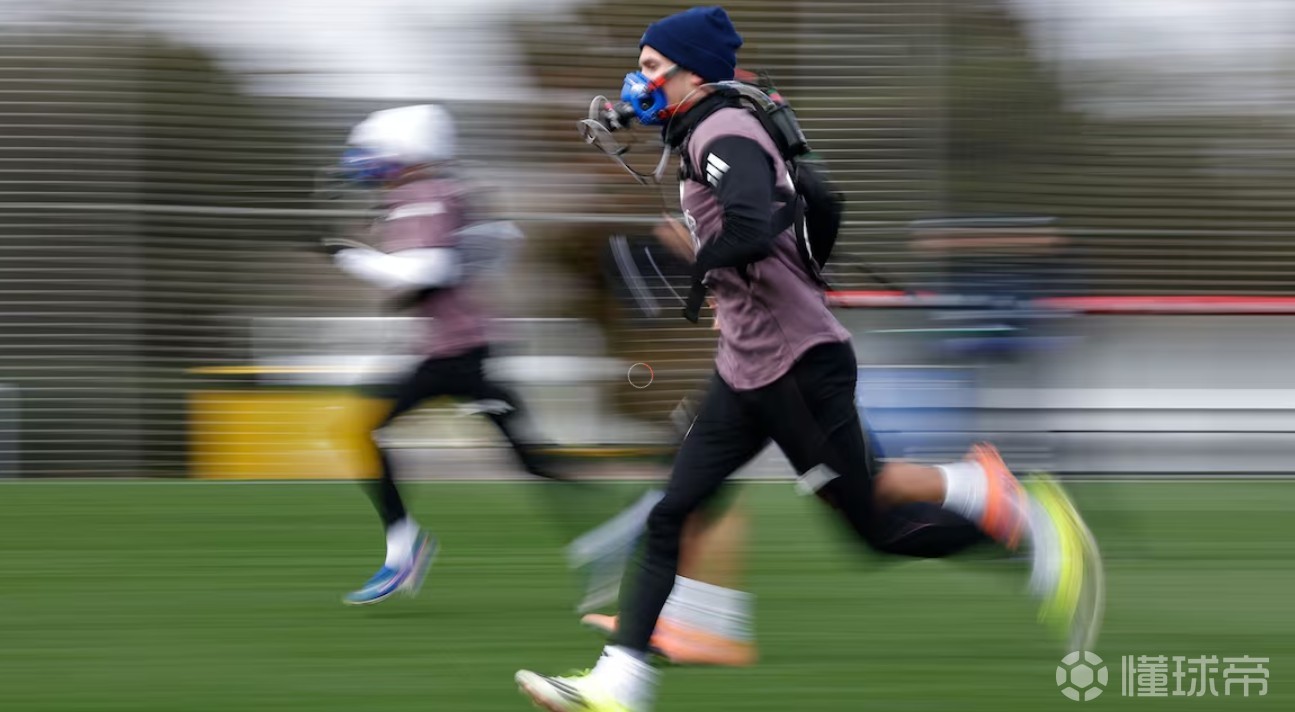 阿斯：皇马始终对马斯坦托诺充满信心，视他为未来的储备力量